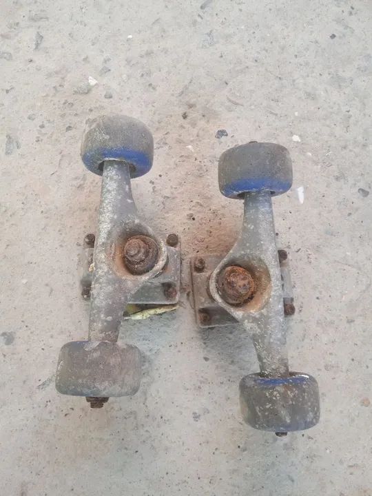  Vendo  rodas  de skate 50,00 reais
