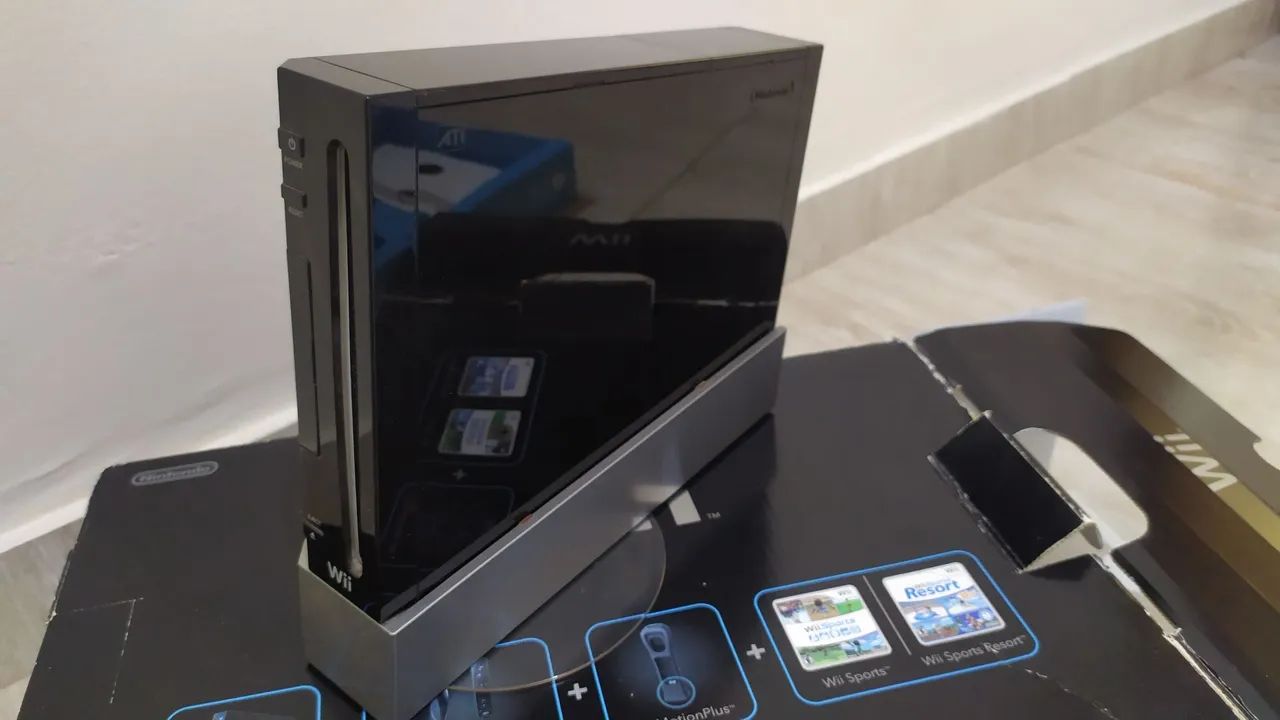 Nintendo Wii desbloqueado na caixa completo com manuais