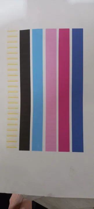 impressora epson L365 de tanque funcionando vê fotos só o amarelo com falhas - Foto 6