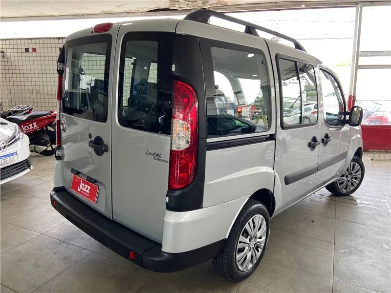 Fiat Doblo 2021 1.8 mpi essence 7l 16v flex 4p manual - Foto 4