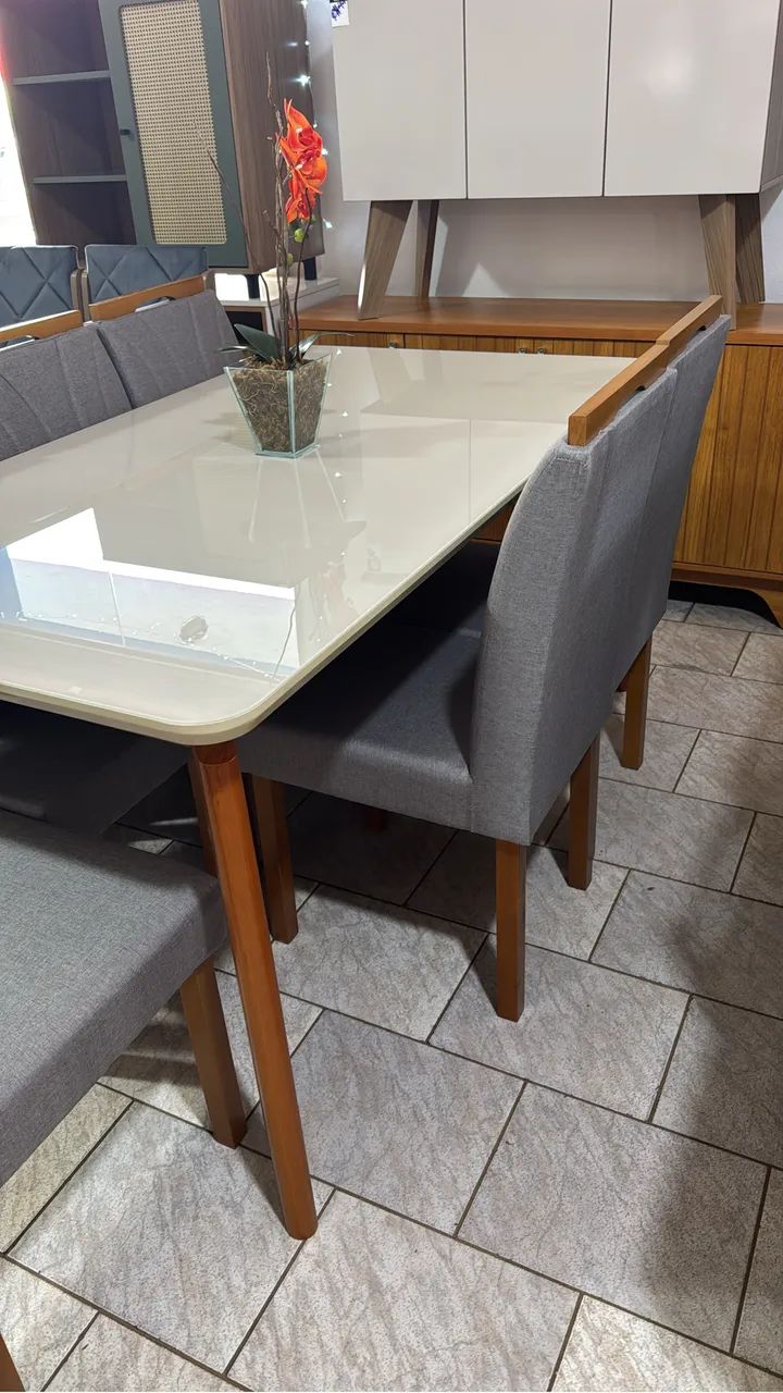 Mesa de Jantar Com 06 Cadeiras Madeira Maciça 