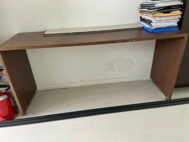 Mesa de escritório retangular de madeira