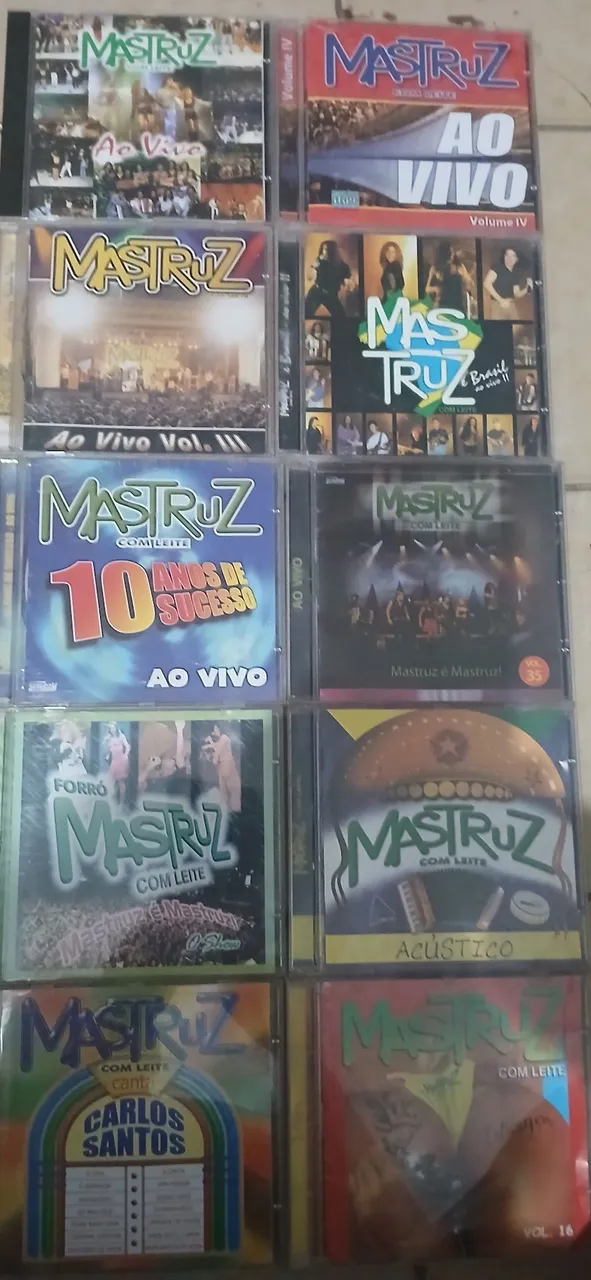Lote 10 CDs Mastruz com Leite