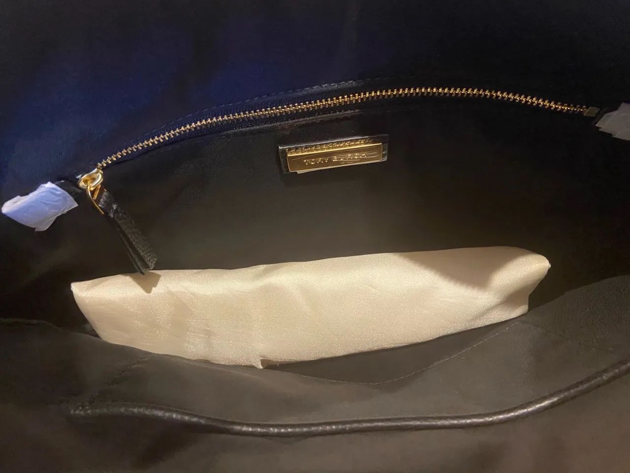 Bolsa Tory Burch Preta Couro com etiqueta Nova  - Foto 3