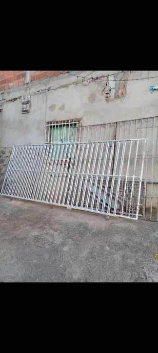 Portão de Ferro Gradeado