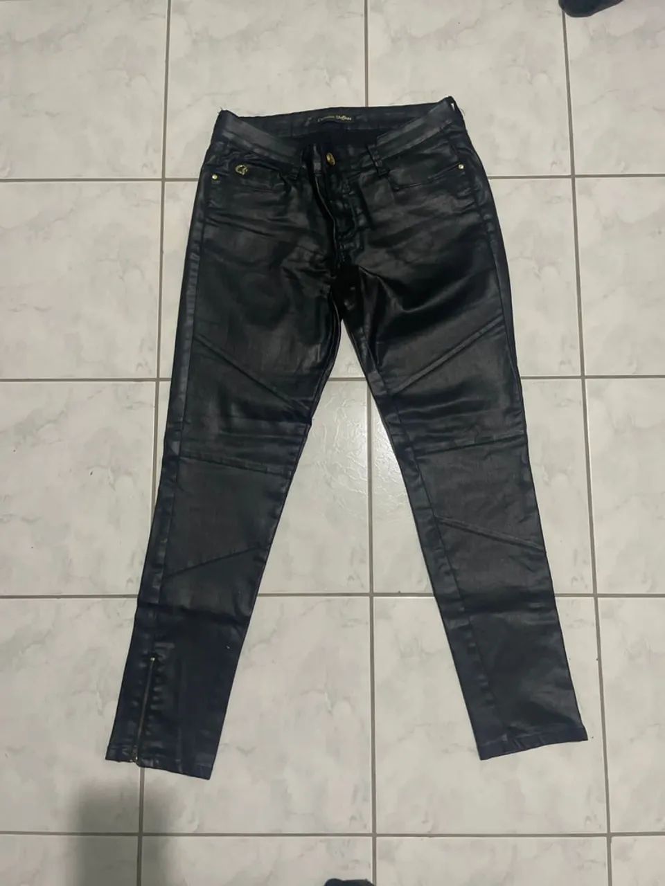Calça de couro da carmen steffens - Foto 4