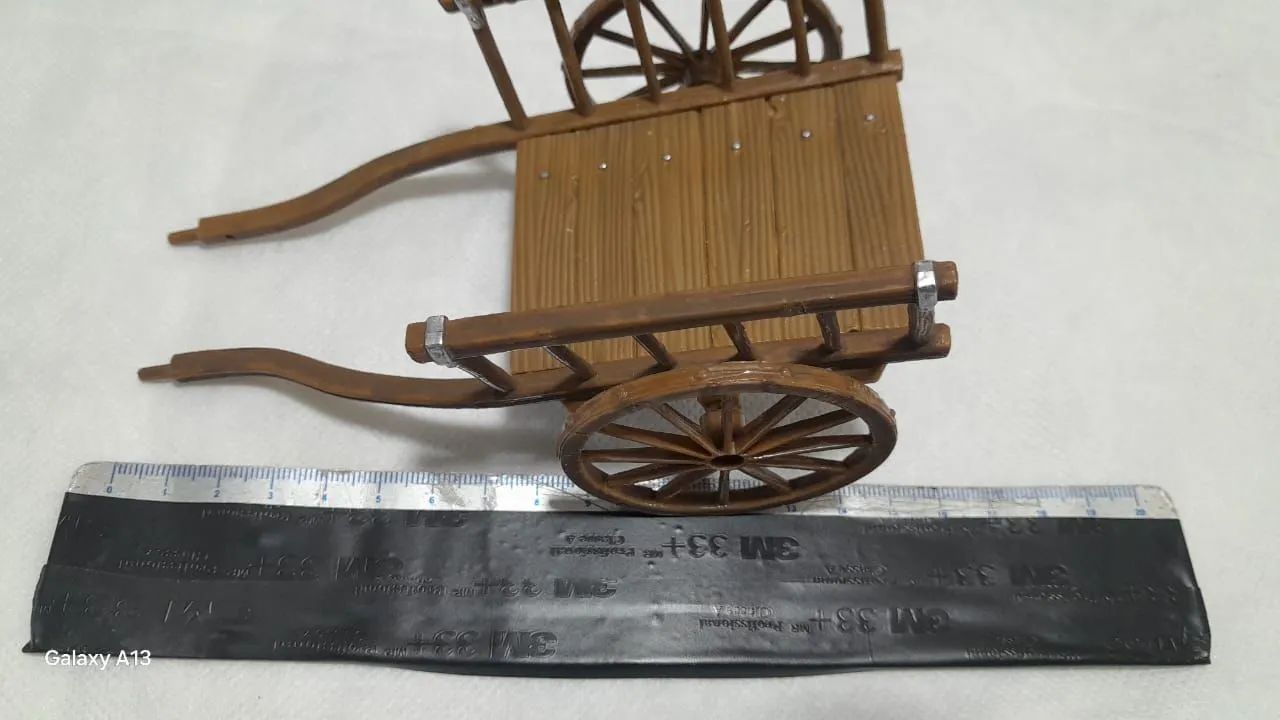 Miniatura de carroça/carro de boi - Foto 3