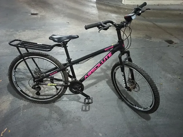 Mountain Bike Absolute aro 26, 21 marchas, freio a disco, câmbio Shimano, pezinho,lanterna