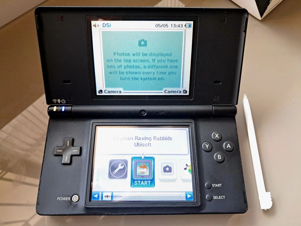 Nintendo DS DSi Black + Carregador e Caneta - Foto 3