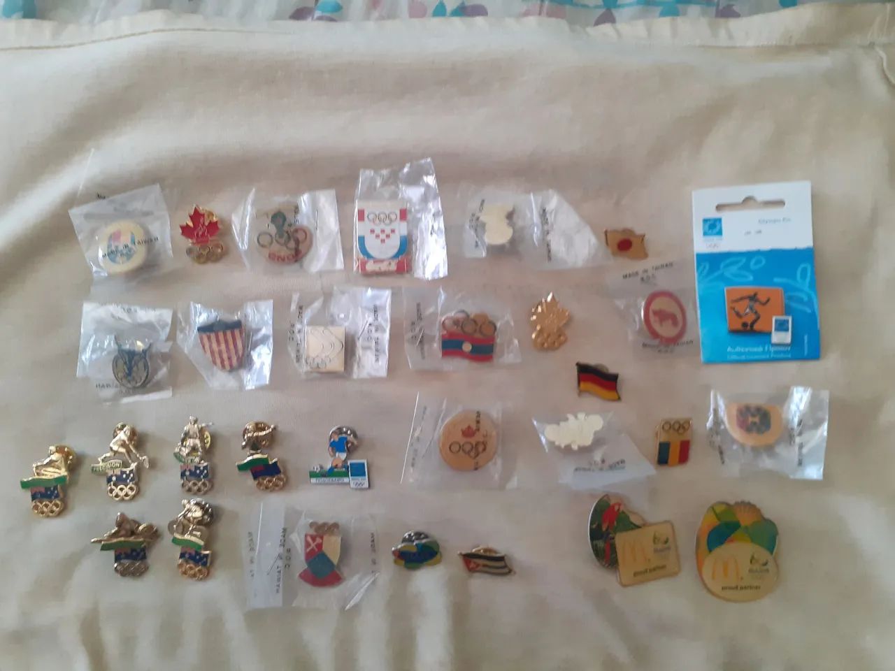 KIT LOTE 30 PINS OLIMPIADAS ESPORTES DIVERSOS