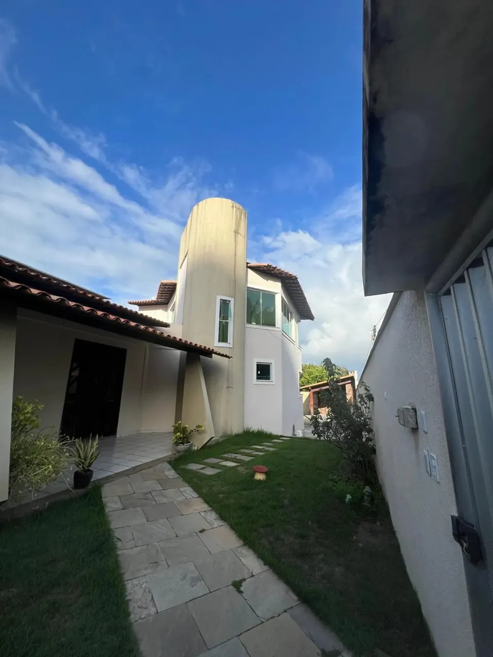 EDF DUPLEX PARA LOCAÇÃO EM CAPIM MACIO