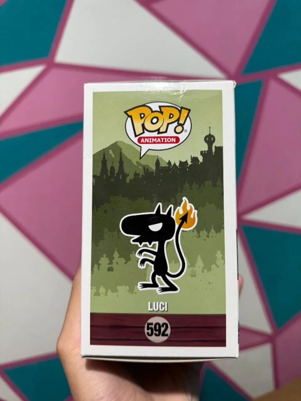 NOVO E RARO Funko Pop Luci Desencanto c/ protetor  - Foto 4