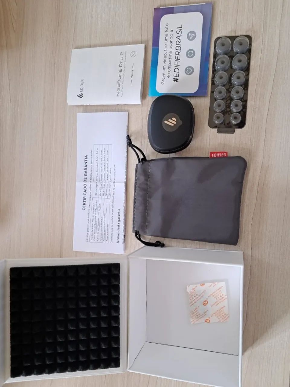 Fone de ouvido TWS Edifier NeoBuds Pro 2,  Hi-Res Audio, LDAC  e LHDC