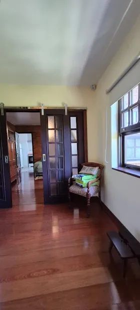 Casa Petrópolis Araras 2 suítes e casa para hóspede ótimo condomínio - Foto 2