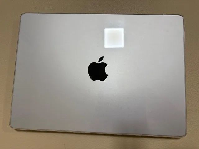 MacBook Pro 14" M3 Pro chip Built for Apple Intelligence - 16GB Memory - 1TB SSD - Silver