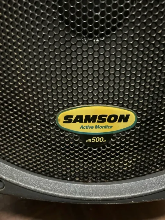 Caixa de Som ATIVA Samson dB500a - 500W RMS