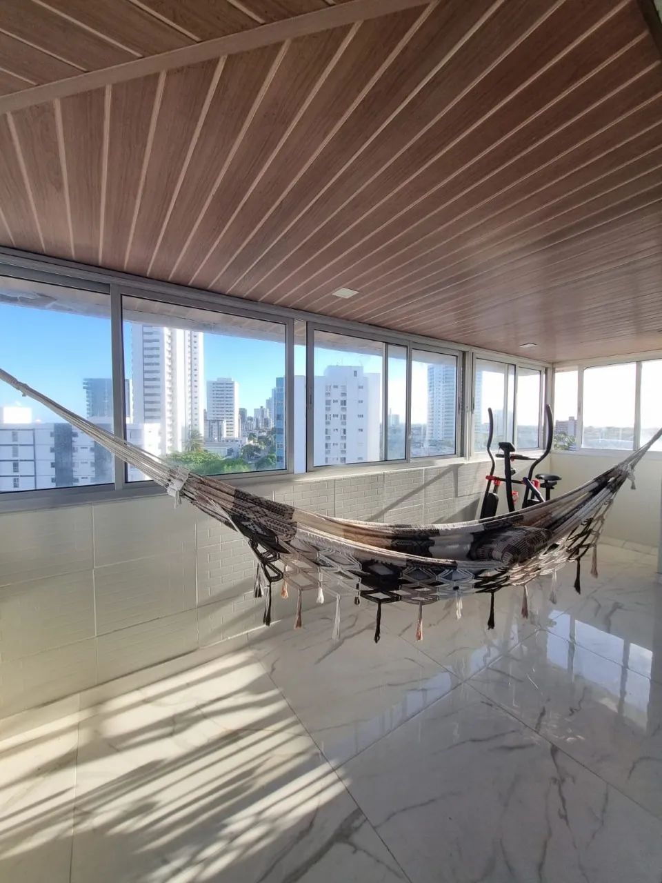 VENDO APTO C/ VISTA DEFINIDA P/ O MAR DE CANDEIAS - 230m² - 4 Qts/1St - R$635 mil! - Foto 3