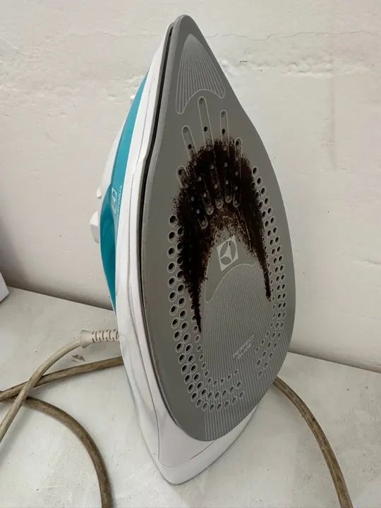 Ferro de Passar Roupas Eletrolux  - Foto 4