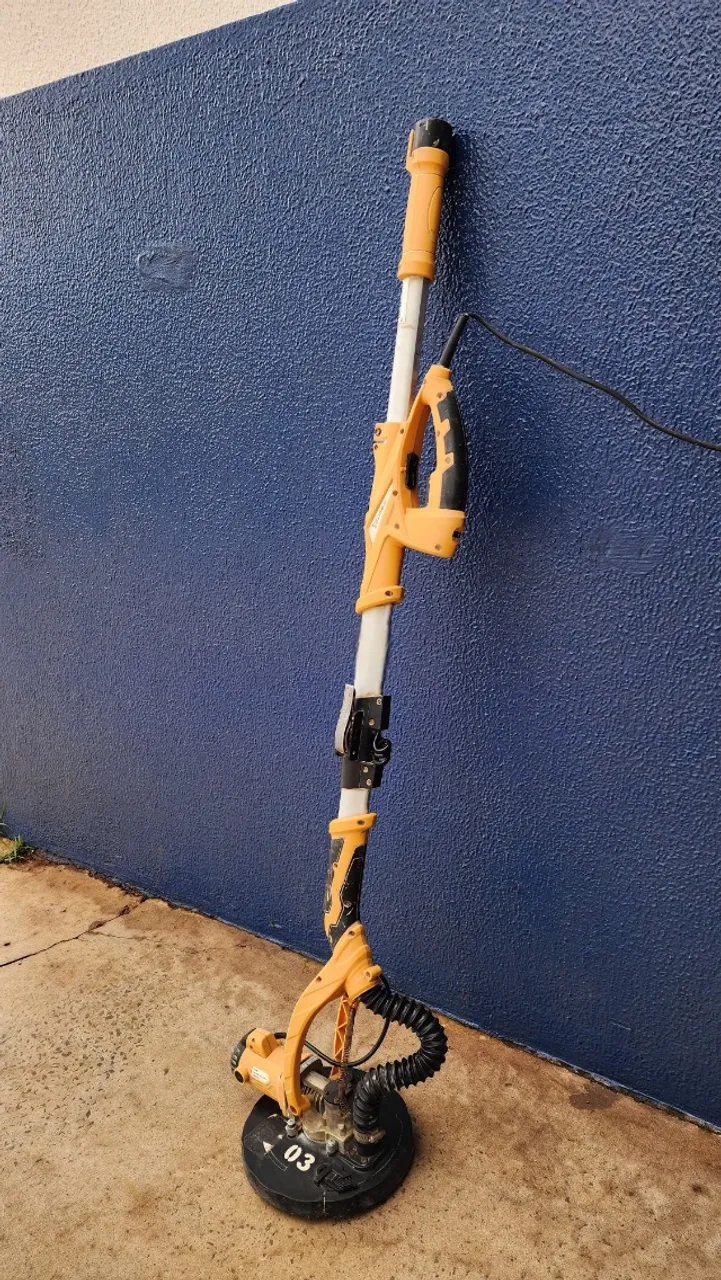 LIXADEIRA DE TETO E PAREDE MENEGOTTI MPL 710H - usada