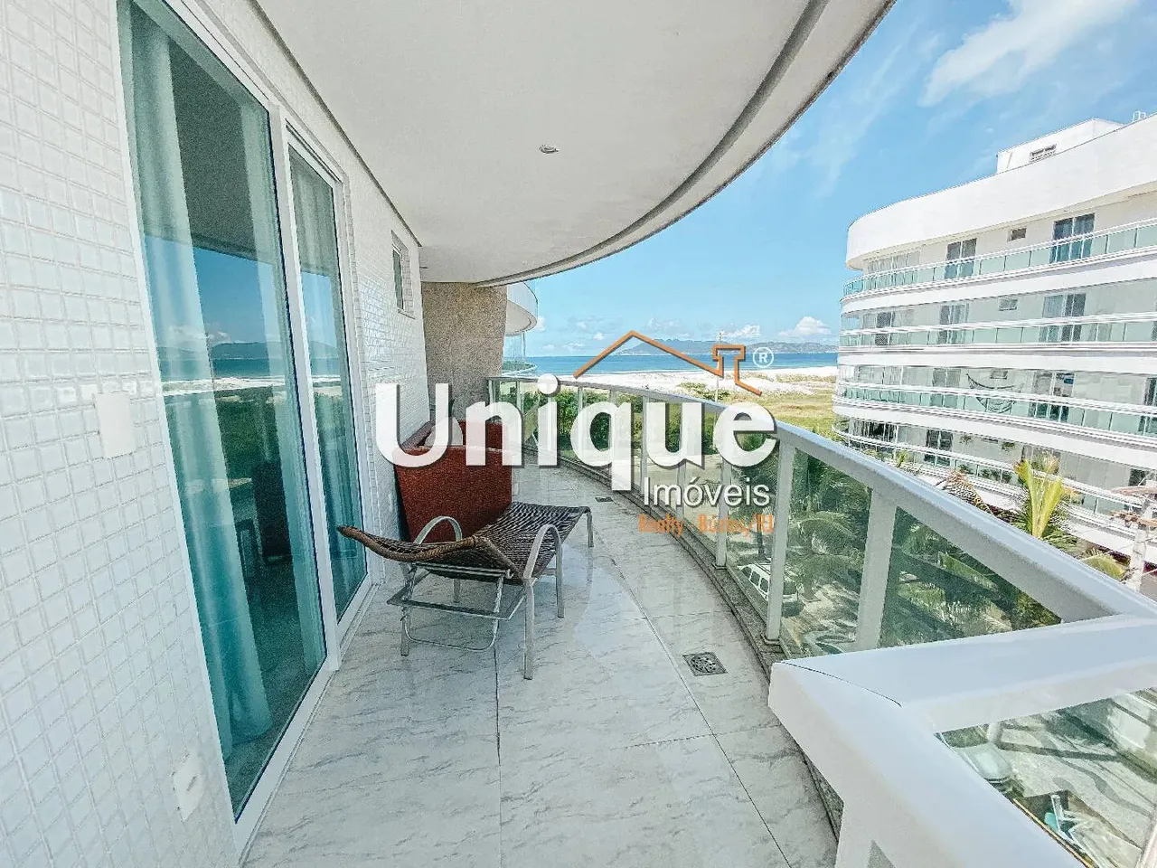 Apartamento c/ vista parcial mar à venda - Algodoal