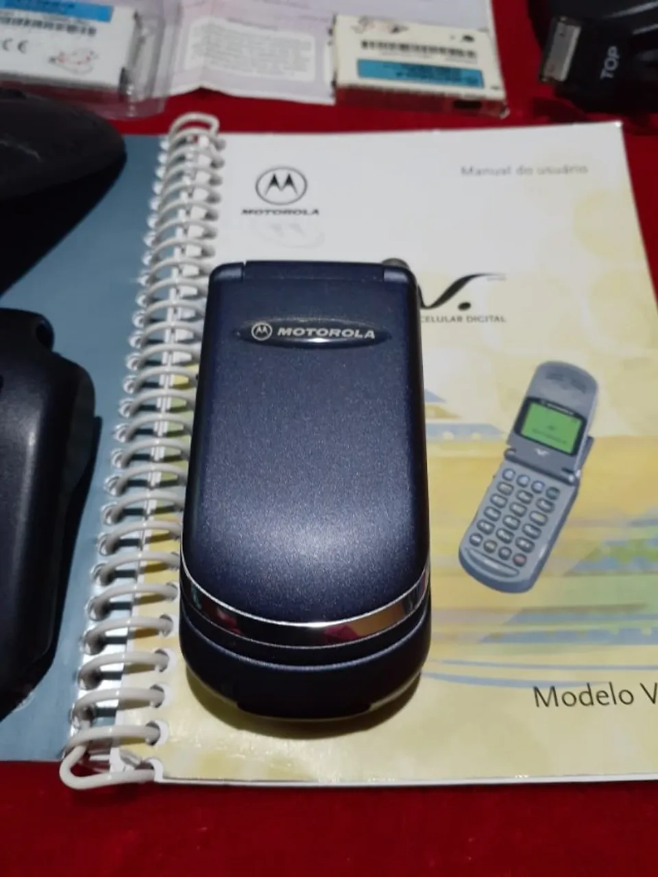 Celular Motorola V 8160 Reliquia Completo Antigo De Coleção (Usado)