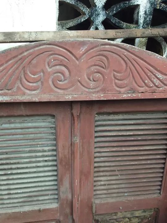 02 Janelas e 01 Portas de Madeira colonial  - Foto 2