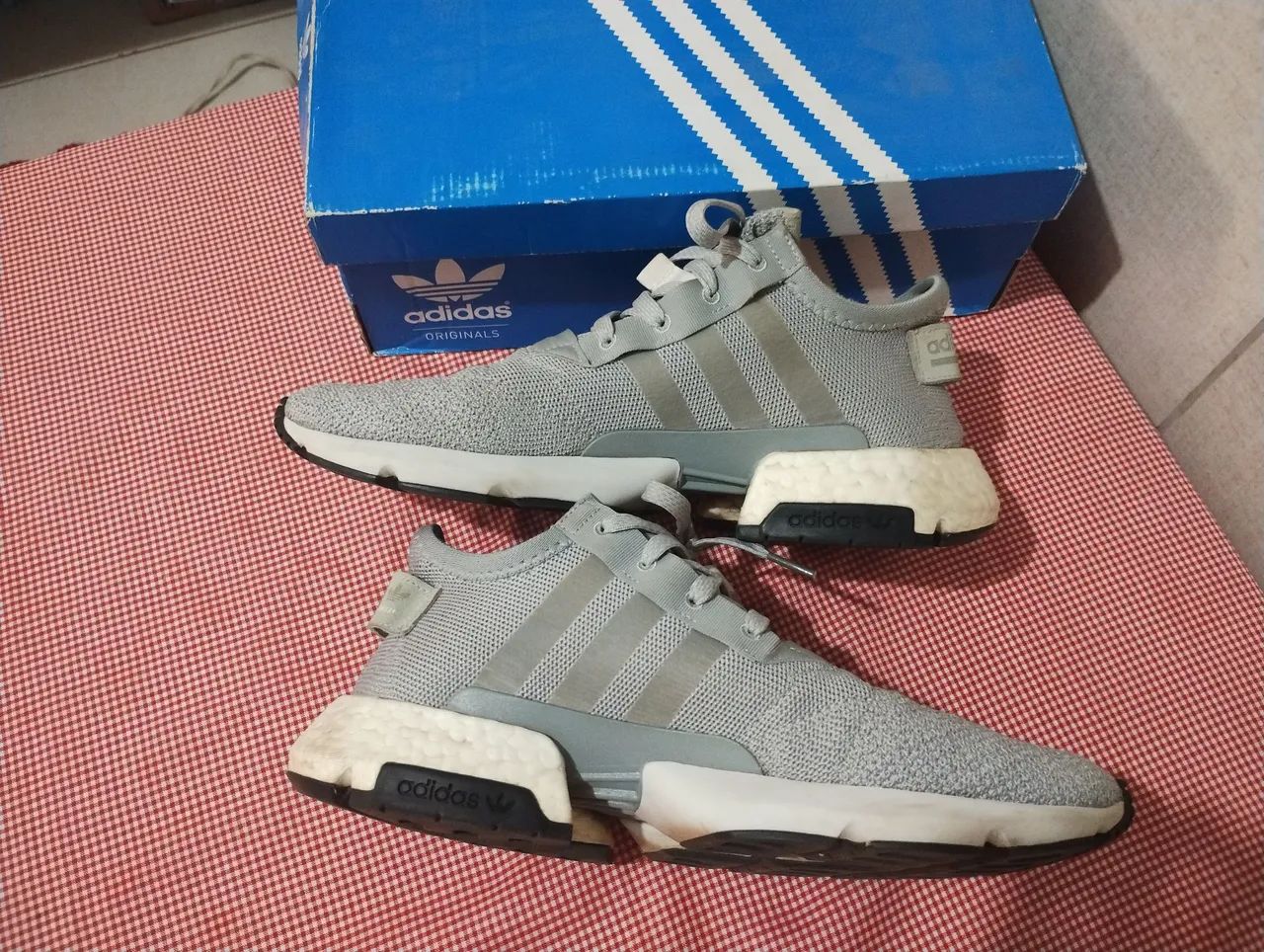 Adidas POD Tamanho 41 - Foto 3