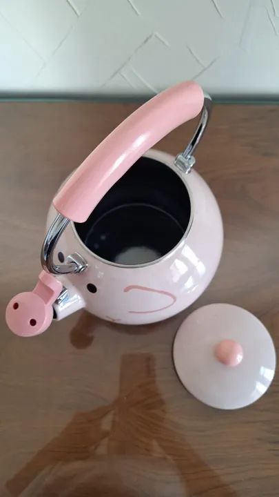 CHALEIRA DE PORQUINHO ROSA ESMALTADA COM APITO 2,2 LITROS - Foto 2