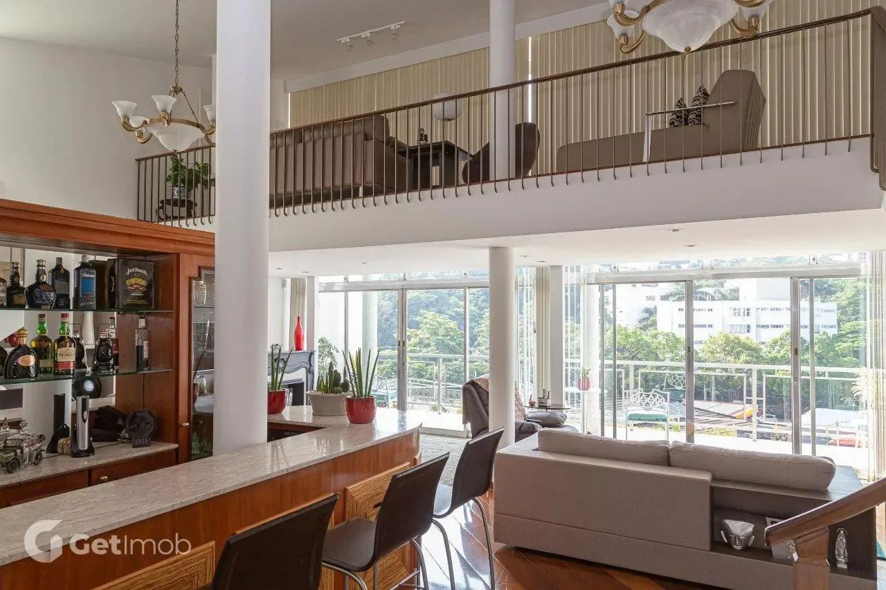 CASA ASSOBRADADA - PACAEMBÚ - SP