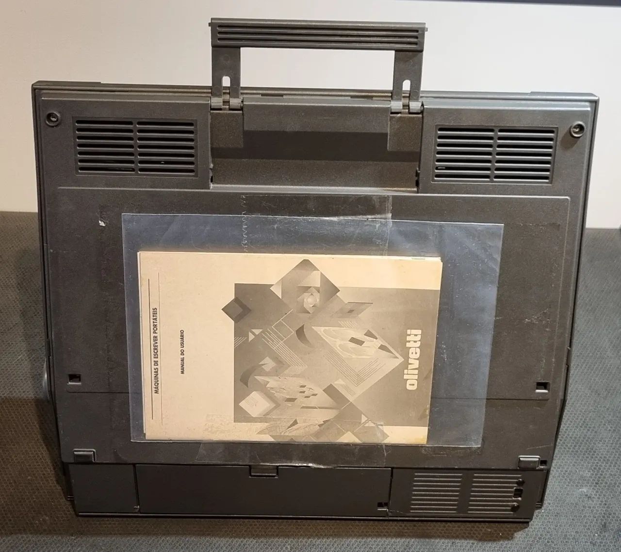 Maquina de escrever Olivetti Praxis 201-II. - Foto 6