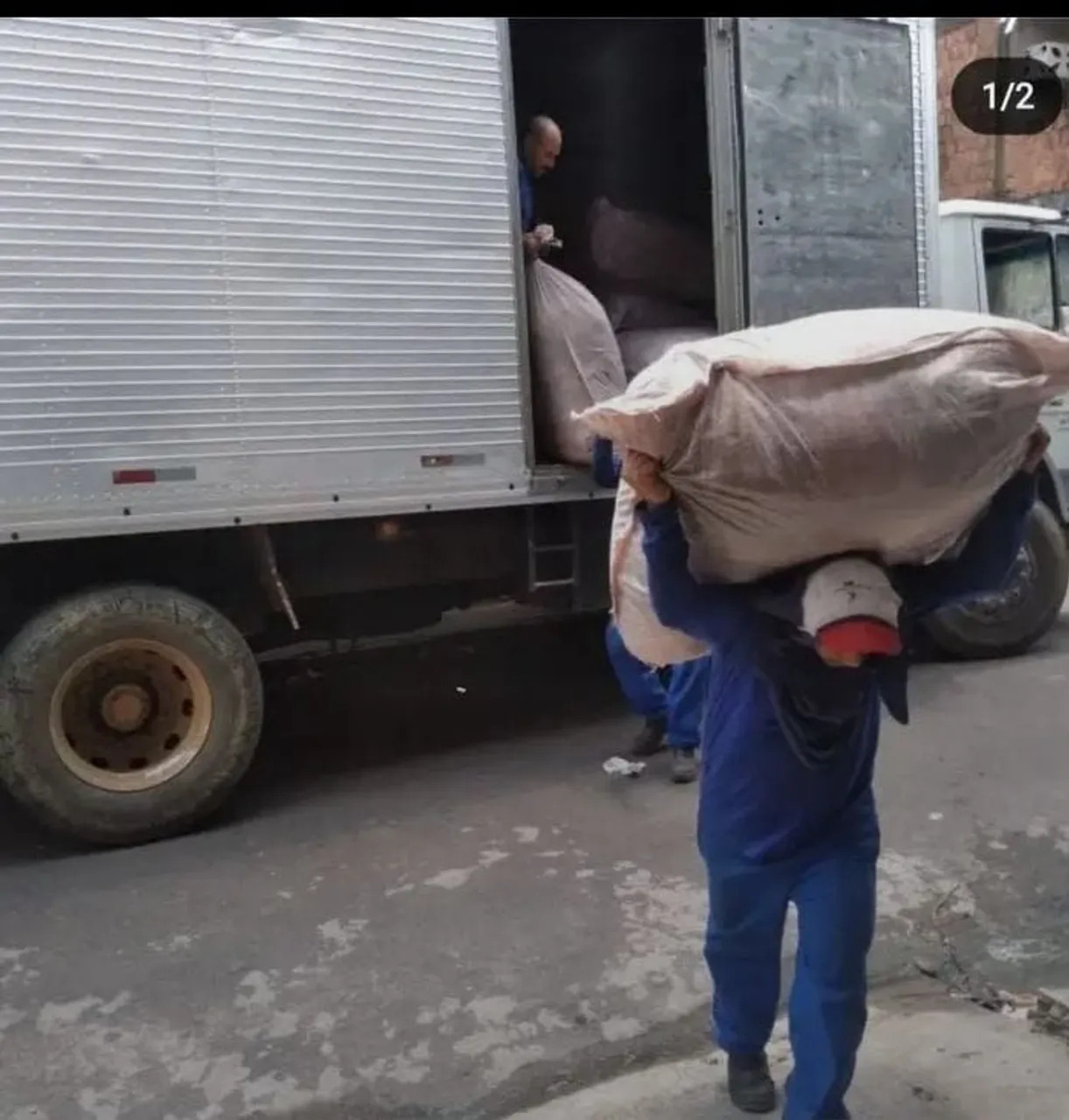 Roupas usadas para revenda