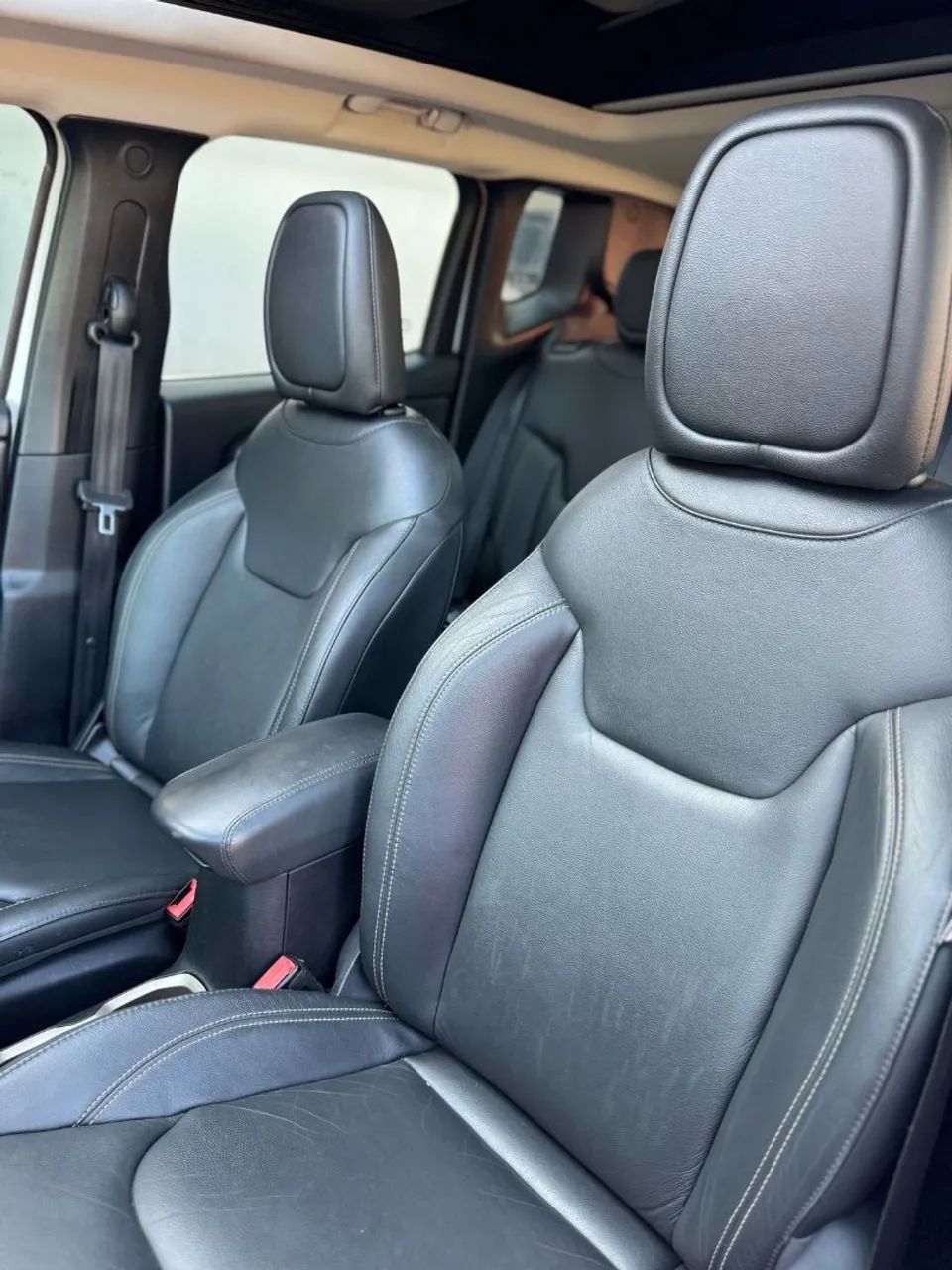 Jeep Renegade Longitude 2.0 Diesel C/ Teto 2017 - Foto 2
