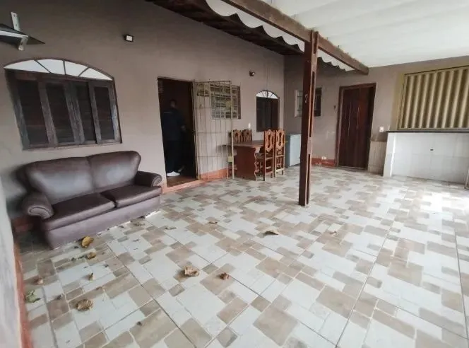 Casa para Venda em Itanhaém, Balneário Gaivota, 2 dormitórios, 2 suítes, 1 banheiro, 5 vag