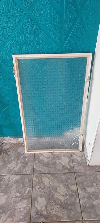 Janela de ferro com vidro - Foto 2