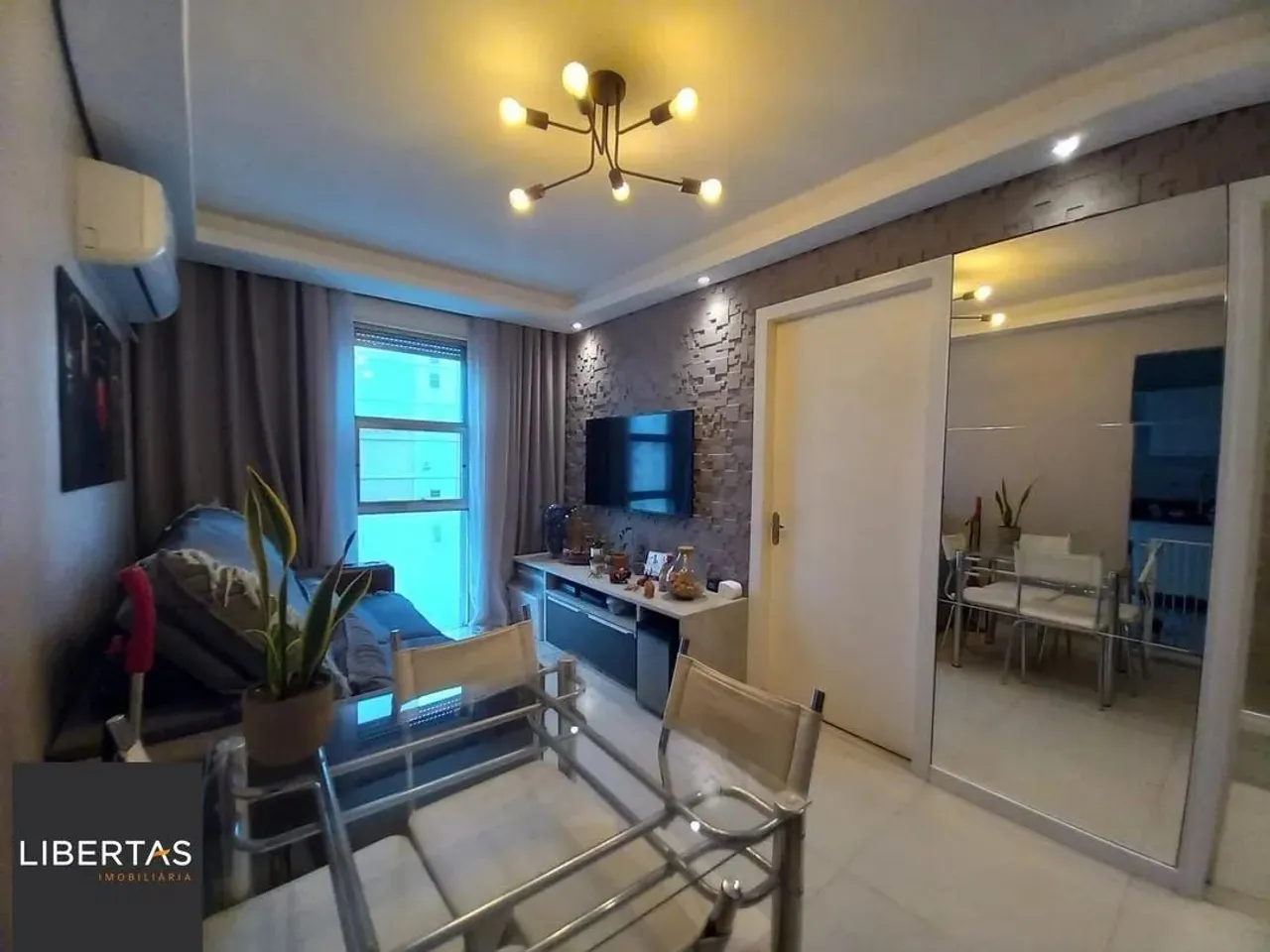 Edifício La Spezia - Apartamento 1 dormitório no bairro Humaitá
