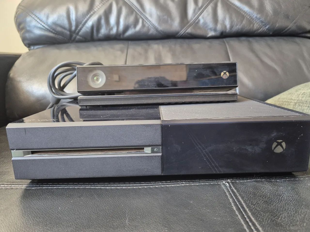 Xbox One com Kinect e Caixa Original - Foto 4