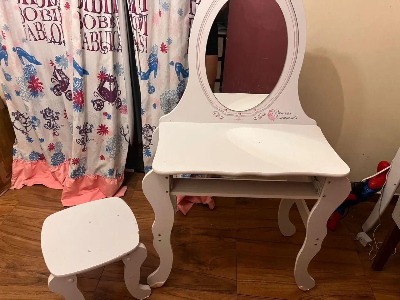 Penteadeira infantil 
