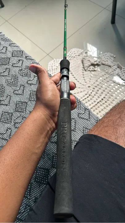 Conjunto de Vara e Carretilha de Pesca - Foto 5