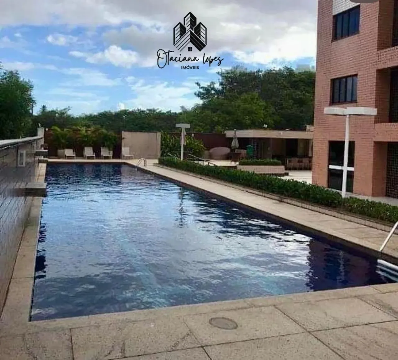 Apartamento para venda tem 230 metros quadrados com 4 quartos em Guararapes - Fortaleza -
