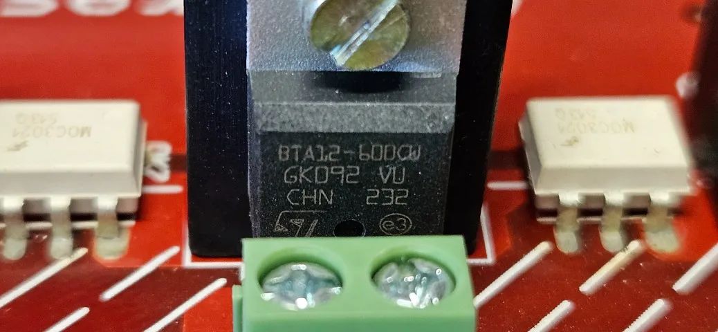 Placa Dimmer Serial 8 Canais AC 127V/230V SSR - Foto 4