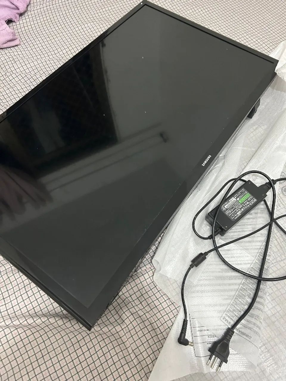 Smart TV Samsung 32? - Placa de vídeo queimada apenas