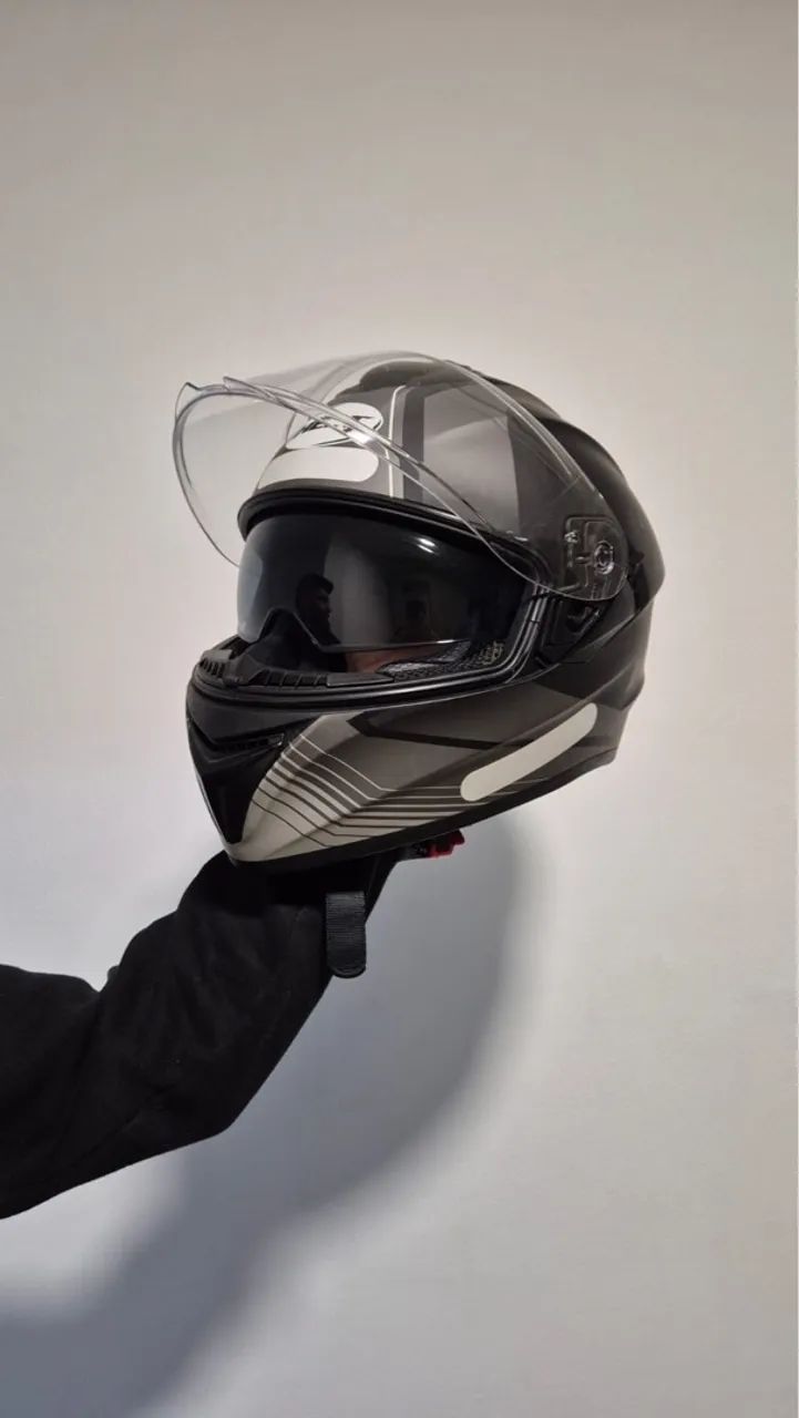 Capacete Helt Avant Glass, tamanho 58 + bride