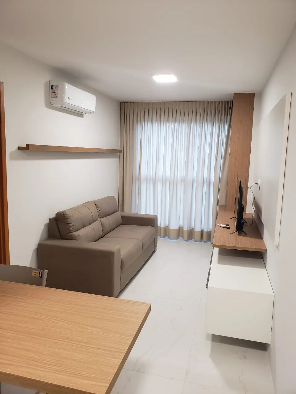 Alugo, Flats, Graças
