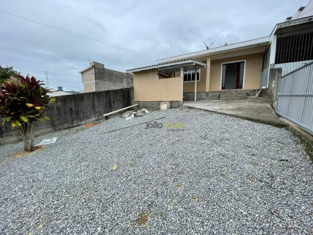 Casa com 2 dormitórios para alugar, 89 m² - São Sebastião - Palhoça/SC