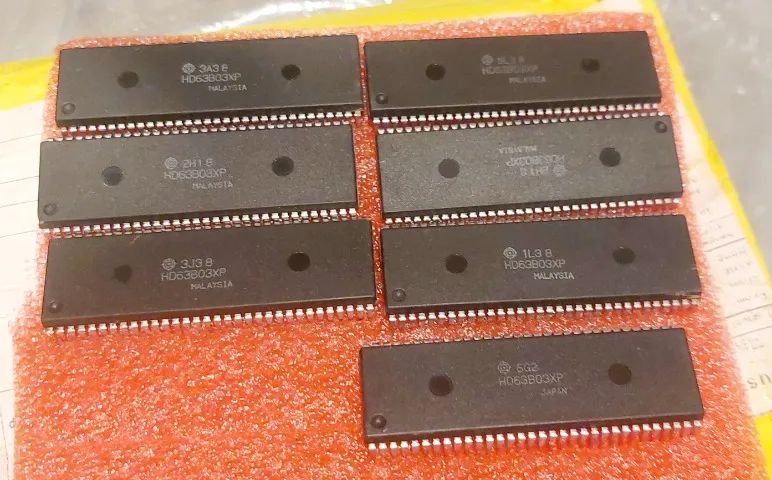 CPU HD63B03XP korg DW8000