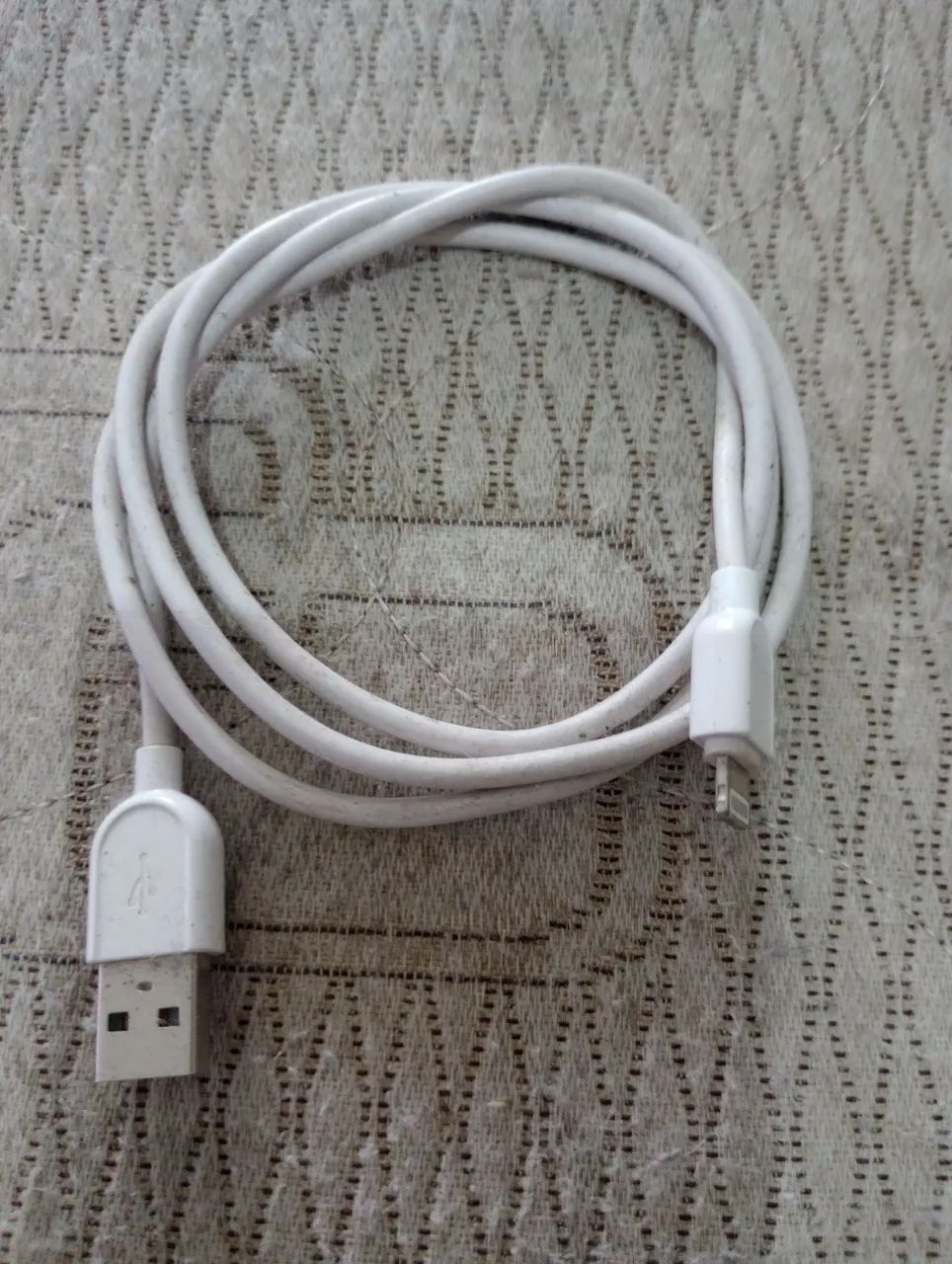 Cabo USB para iPhone - Branco