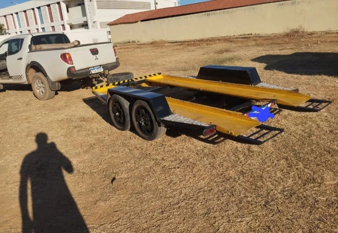 Reboque para transporte de veículos
