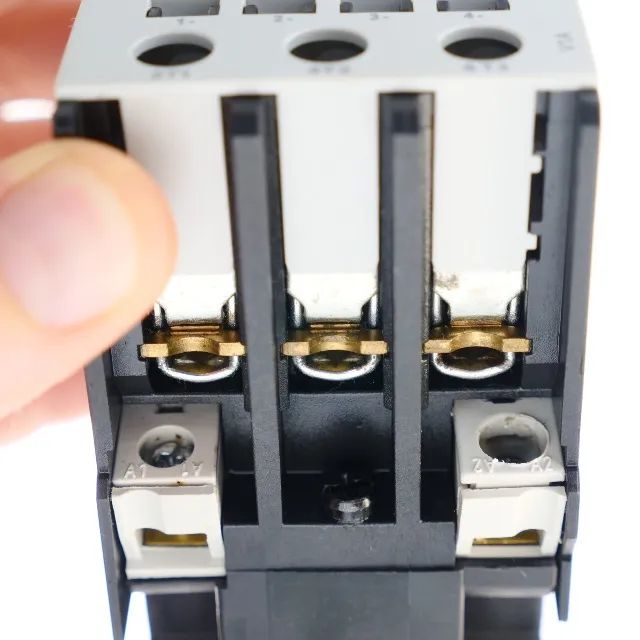 Contatora WEG CWM3264300206105473124