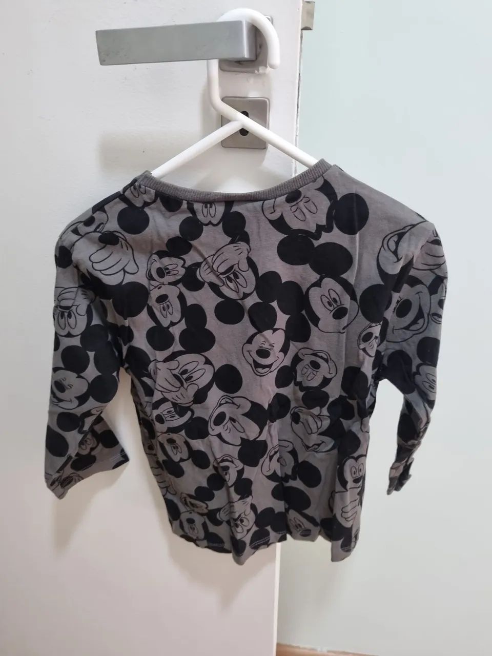 Camiseta Infantil Mickey Zara (3-4 anos) - Foto 2