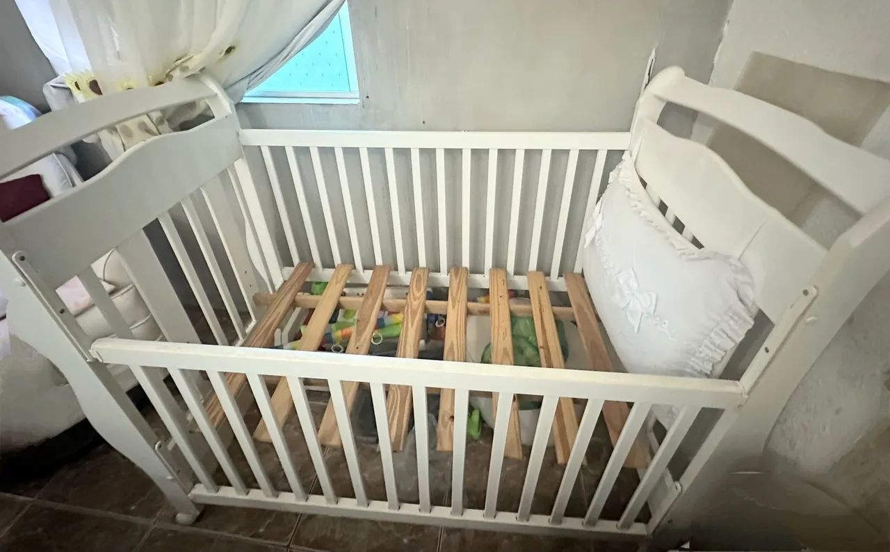Berço com grade deslizante - Foto 2